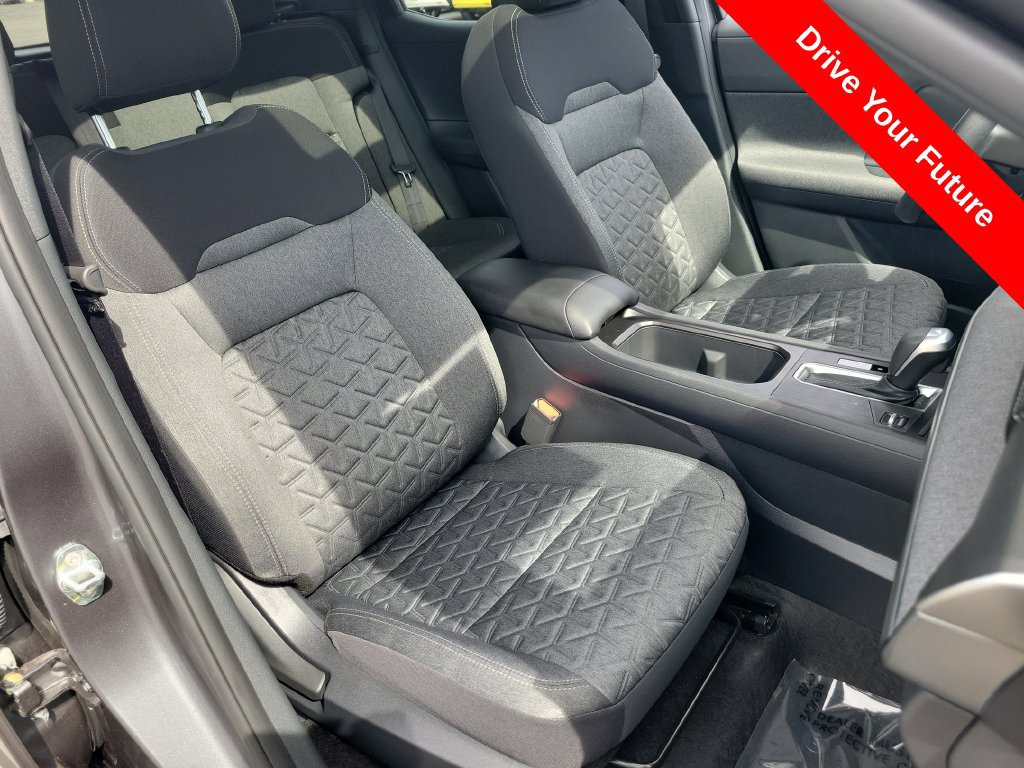 Used 2026 Nissan Kicks SV w/ SV Premium Package FWD image 21