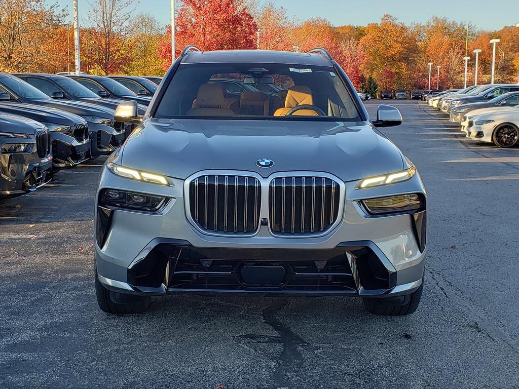 New 2026 BMW X7 xDrive40i w/ Executive Package image 2