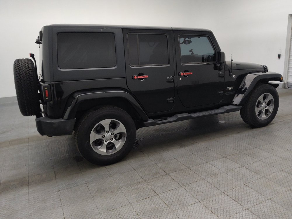 Used 2017 Jeep Wrangler Unlimited Sahara w/ Connectivity Group AWD/4WD image 10