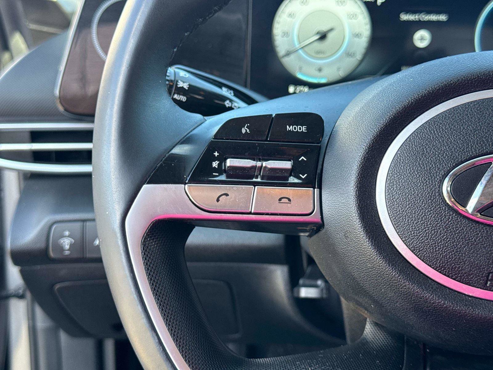 Used 2023 Hyundai Elantra SEL w/ Convenience Package image 28