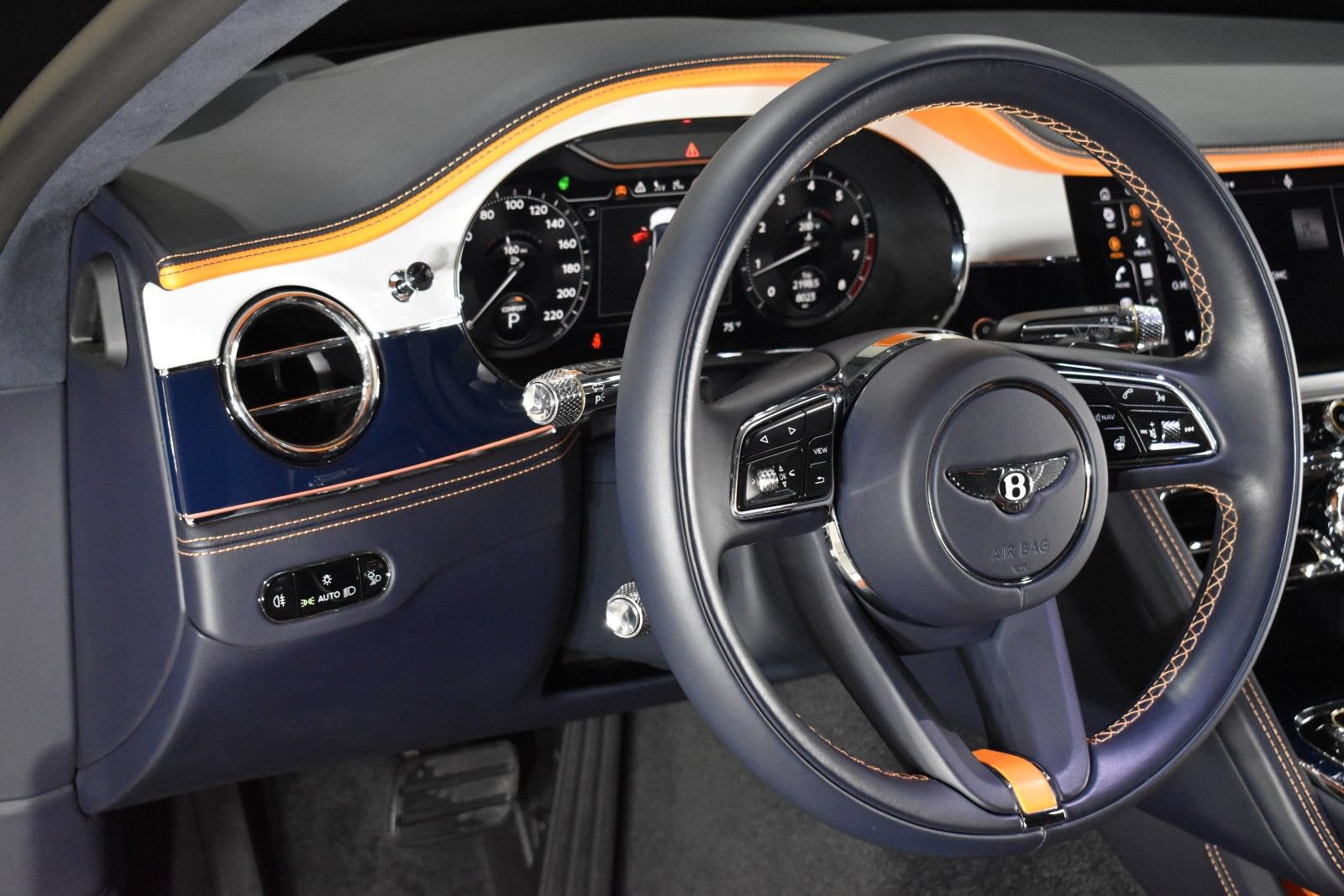 Certified 2024 Bentley Flying Spur S V8 AWD/4WD image 19