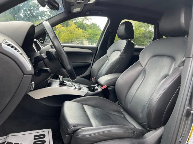Used 2017 Audi Q5 2.0T Premium Plus w/ Technology Package AWD/4WD image 12