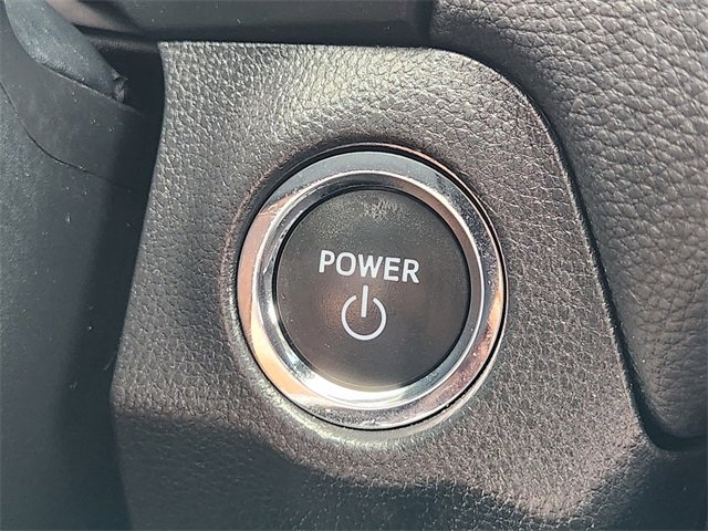 Used 2025 Toyota RAV4 XLE image 20