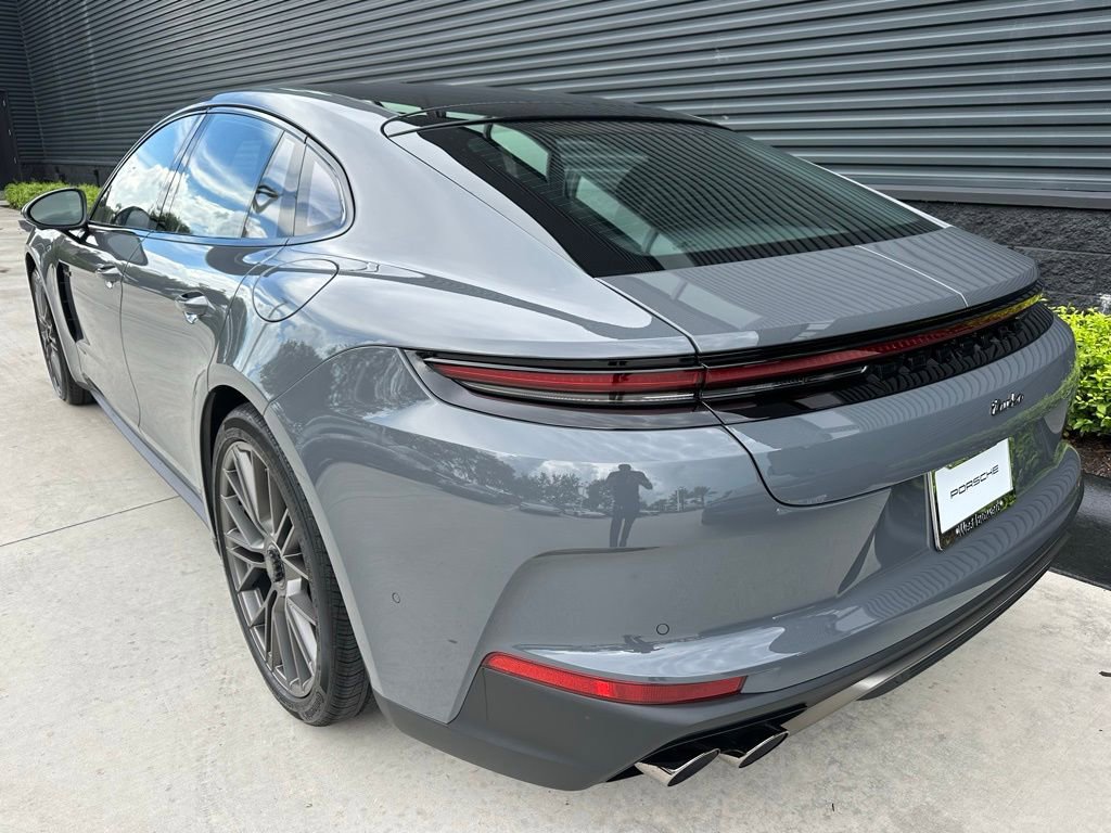 Used 2025 Porsche Panamera Turbo image 3