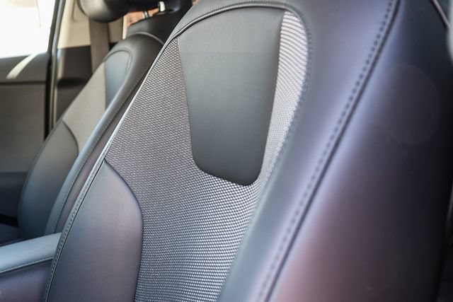 Certified 2025 Kia Niro EX FWD image 26