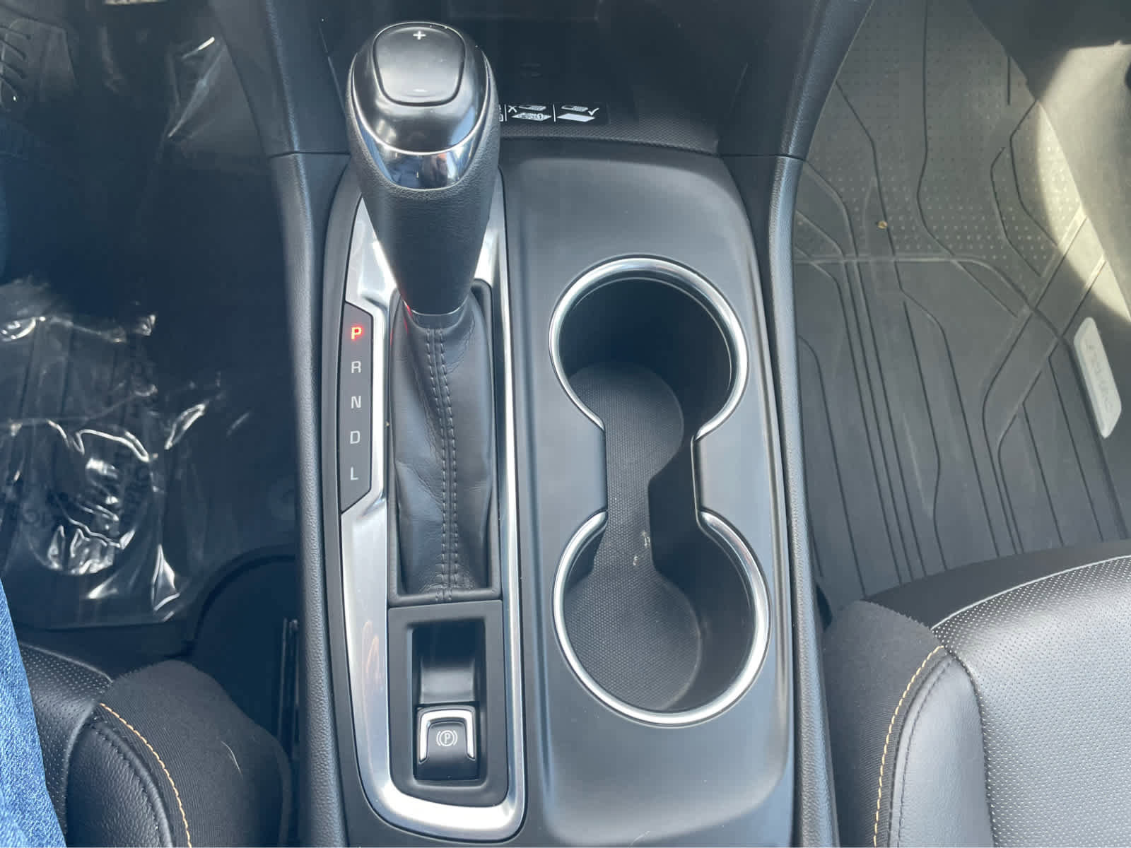 Used 2021 Chevrolet Equinox Premier w/ Premier True North Edition image 26