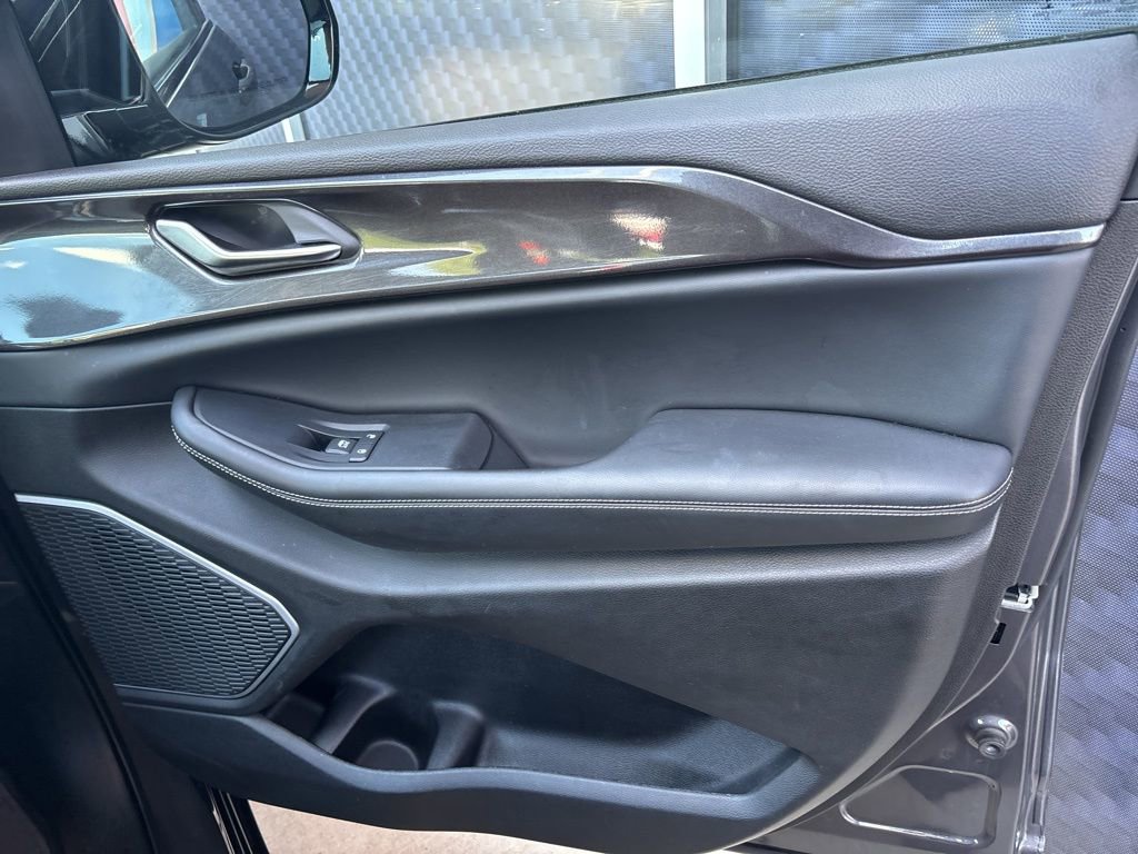 Used 2022 Jeep Grand Cherokee Altitude image 60