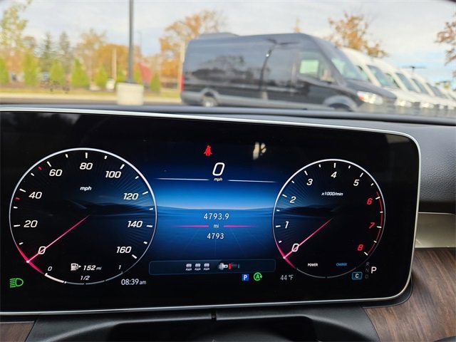 New 2025 Mercedes-Benz C 300 4MATIC Sedan image 9