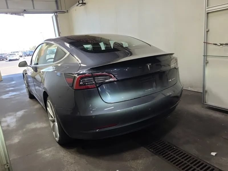 Used 2018 Tesla Model 3 Performance AWD/4WD image 2