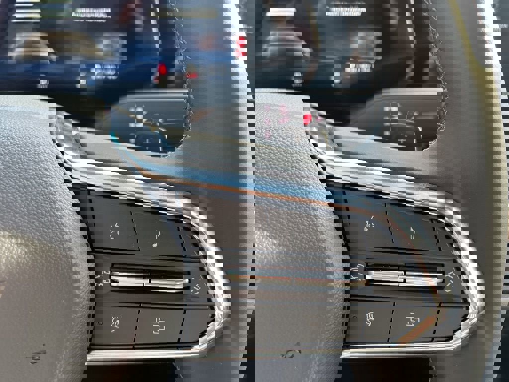 New 2026 Chevrolet Equinox ACTIV w/ Convenience Package III image 13