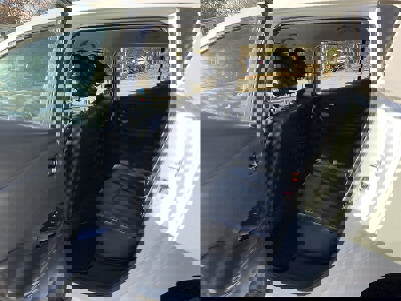 Used 2014 Nissan Leaf SL w/ Premium Package image 13