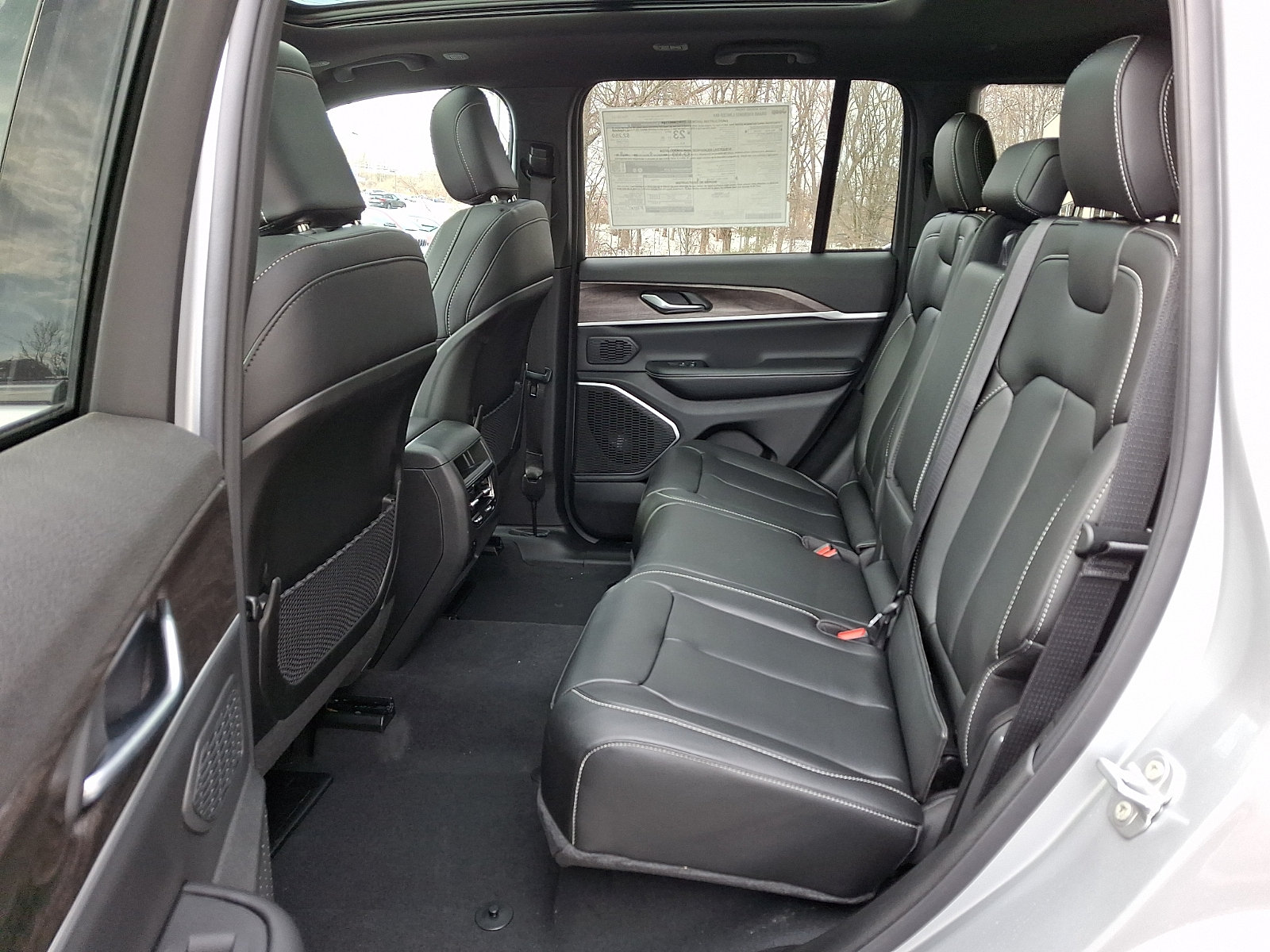 New 2026 Jeep Grand Cherokee Limited AWD/4WD image 6