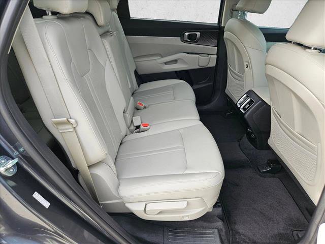 Used 2023 Kia Sorento S w/ Panoramic Sunroof Package FWD image 20