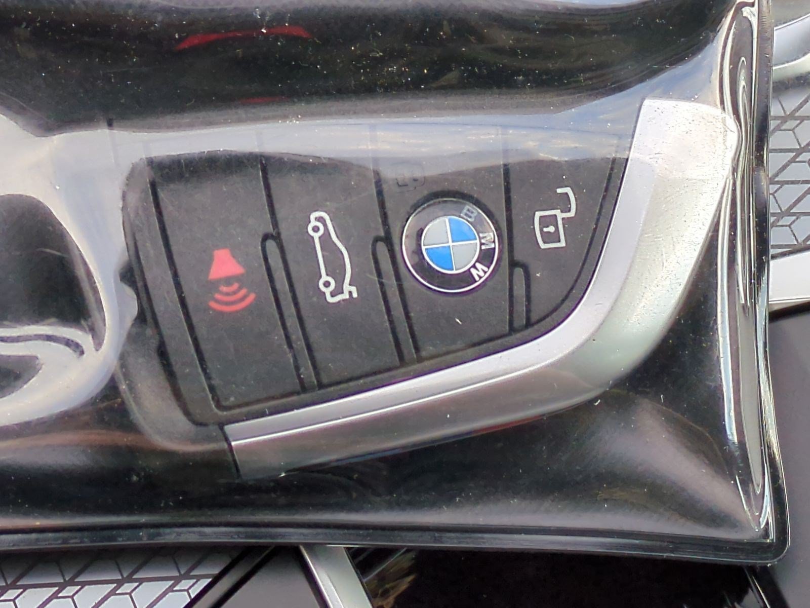 Certified 2026 BMW 330i Sedan RWD image 33