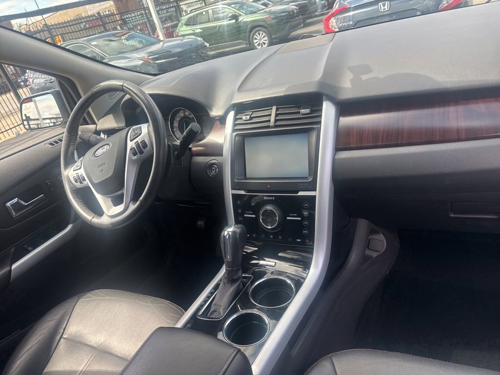 Used 2014 Ford Edge Limited w/ Equipment Group 302A AWD/4WD image 6