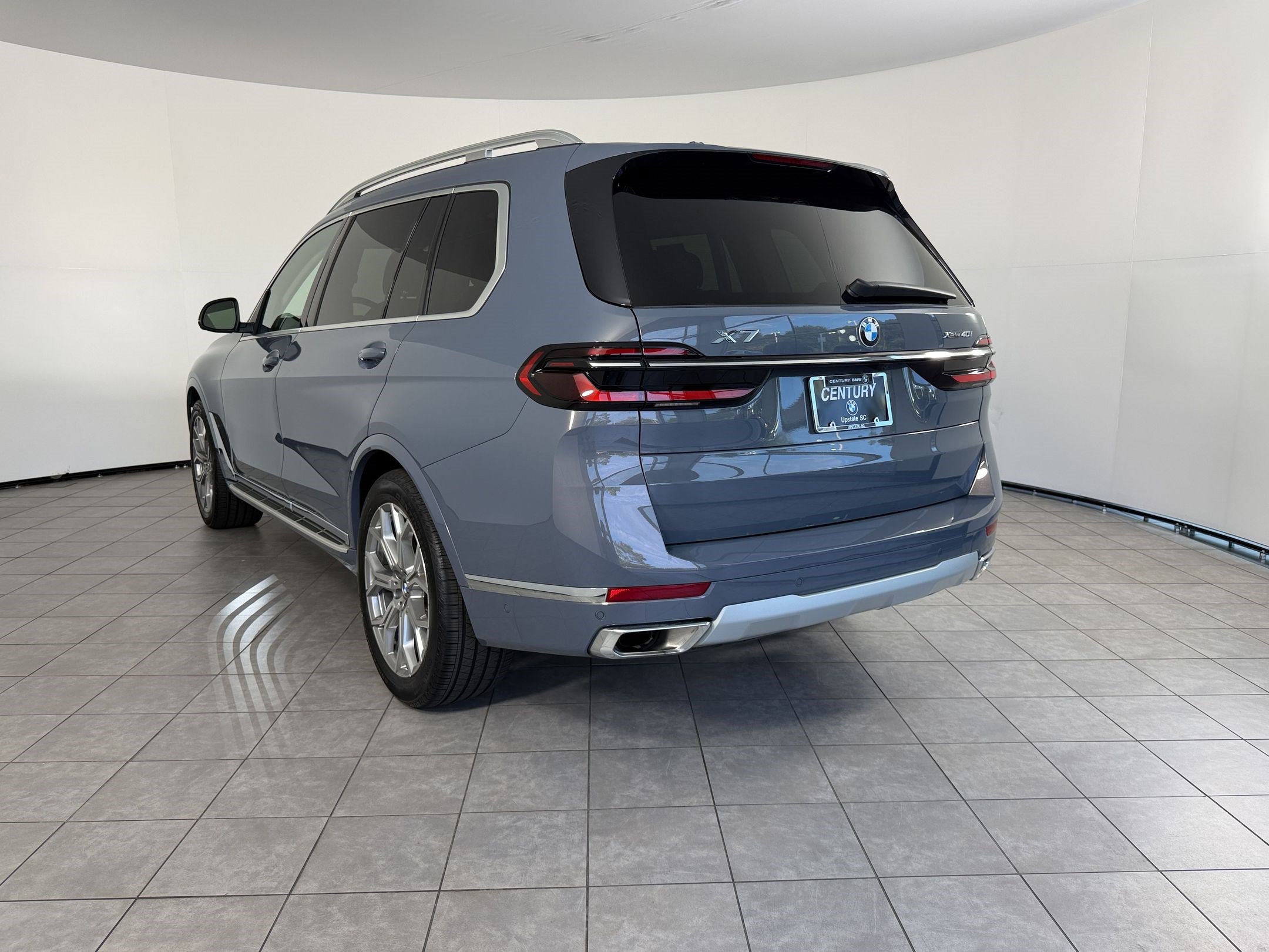 Certified 2026 BMW X7 xDrive40i AWD/4WD image 3