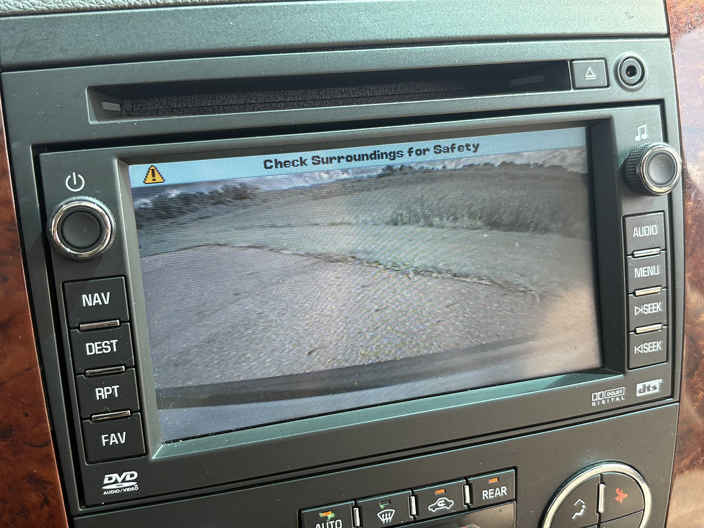 Used 2010 Chevrolet Tahoe LTZ RWD image 39