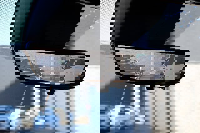 Used 2023 Chevrolet Suburban Premier image 30