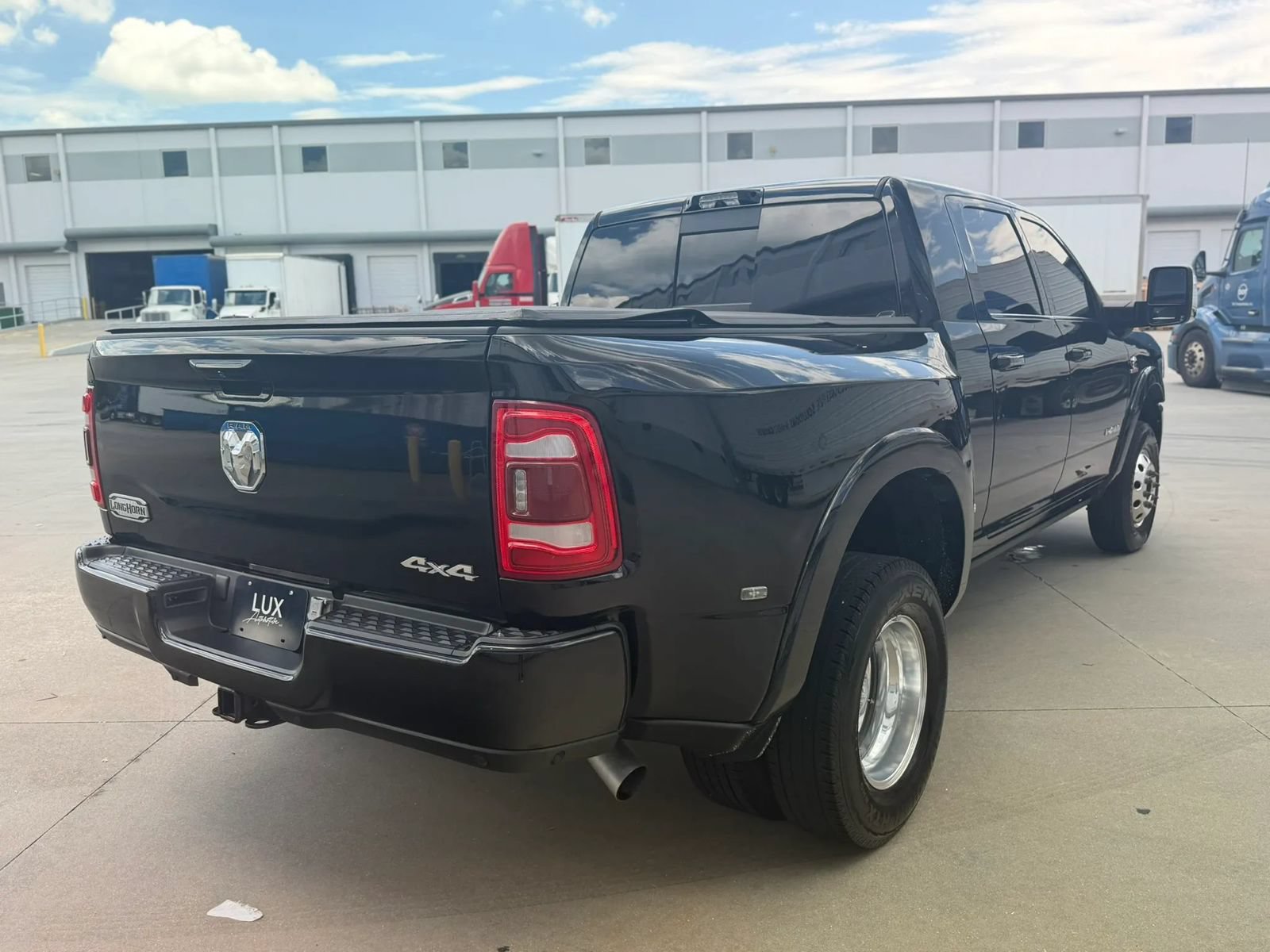 Used 2023 RAM 3500 Limited AWD/4WD image 8