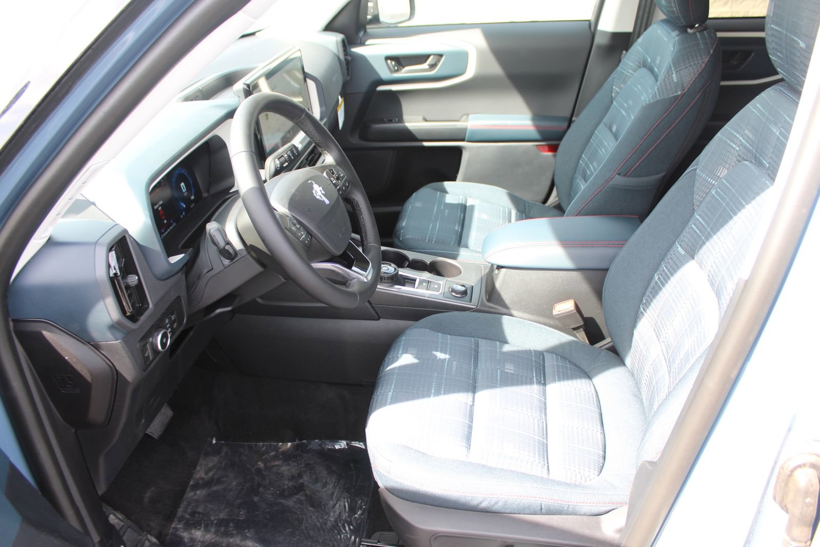 New 2025 Ford Bronco Sport Heritage w/ Convenience Package image 13