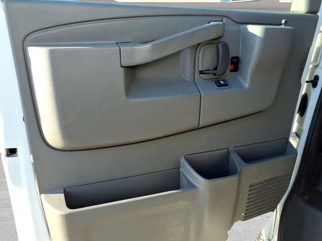 Used 2024 Chevrolet Express 2500 w/ Driver Convenience Package RWD image 16