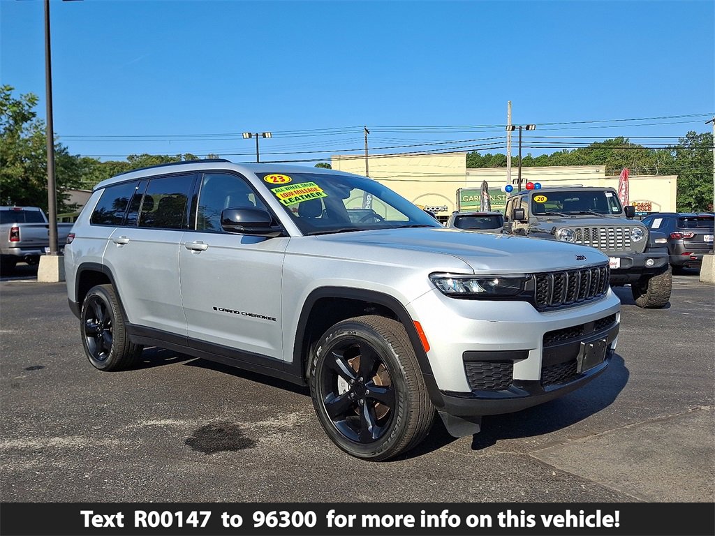Used 2023 Jeep Grand Cherokee L Laredo