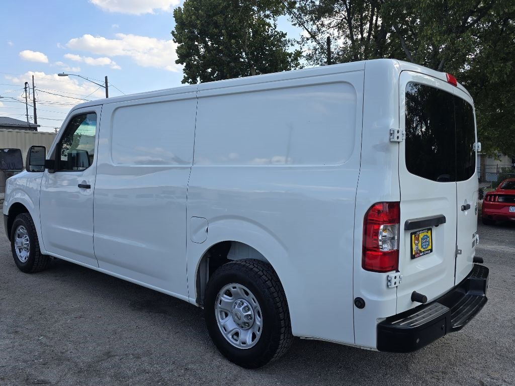 Used 2015 Nissan NV 2500 SV w/ Side & Curtain Airbag Package image 4