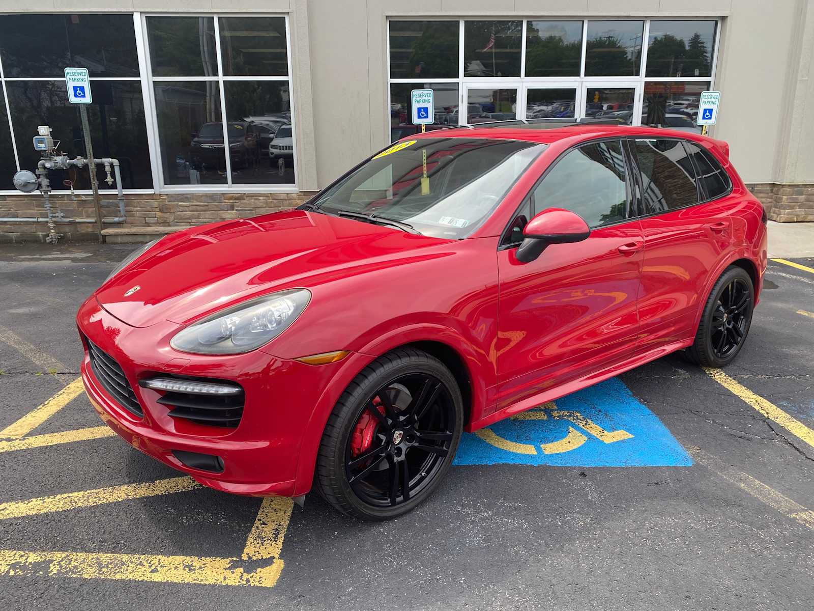 Used 2013 Porsche Cayenne GTS AWD/4WD image 2