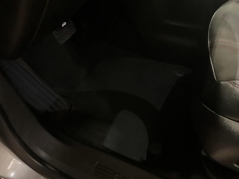 Used 2023 Chevrolet Equinox RS image 19