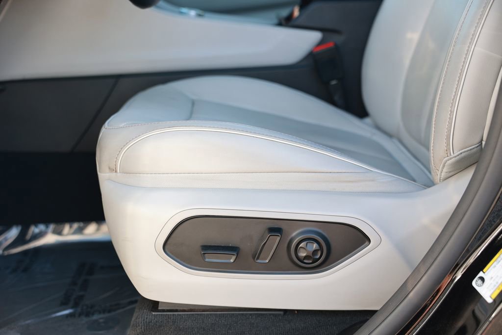 Used 2022 Jeep Grand Cherokee Overland image 19