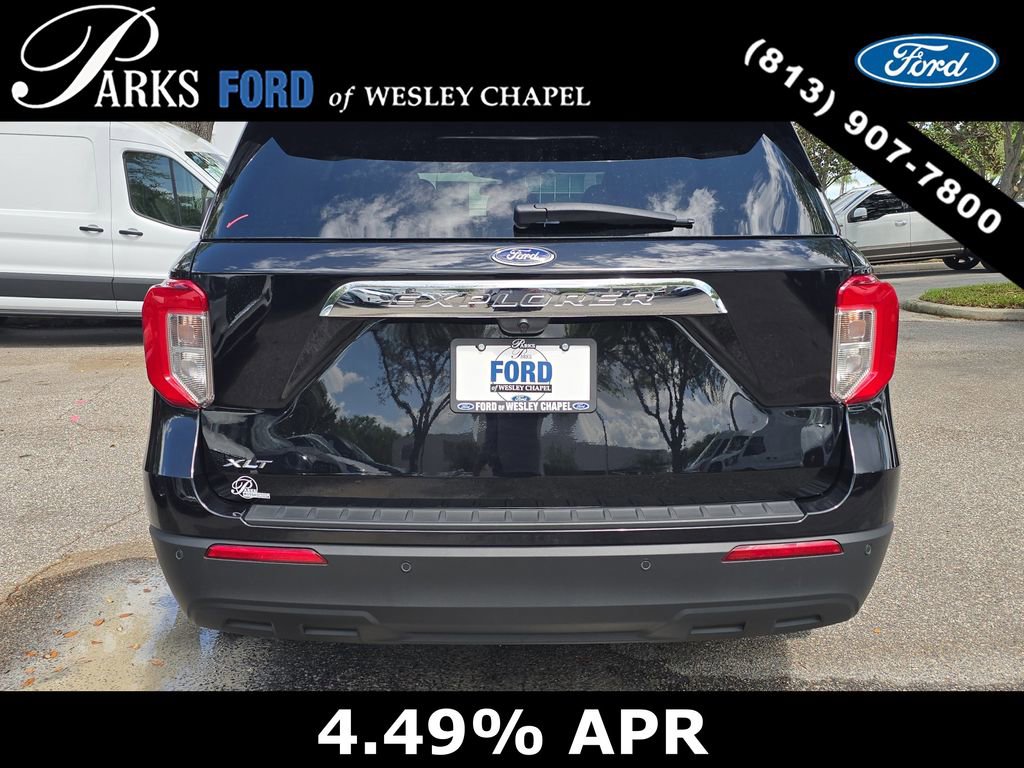 Certified 2024 Ford Explorer XLT RWD image 5