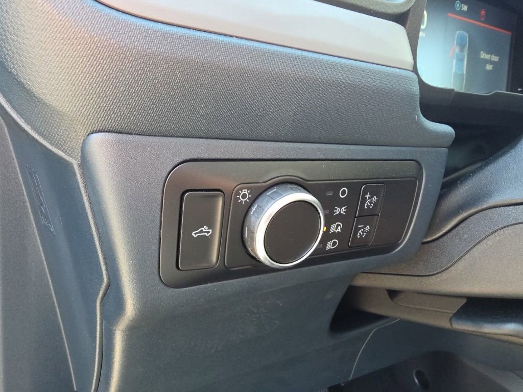 Certified 2025 Ford Maverick Tremor AWD/4WD image 17