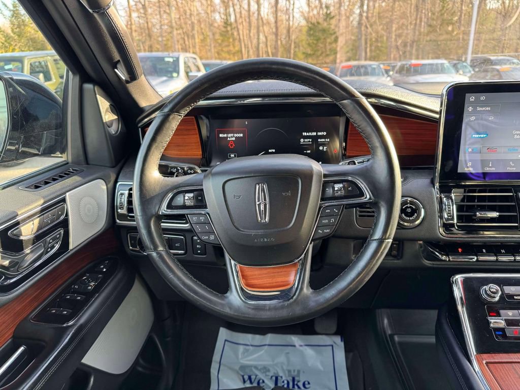 Used 2020 Lincoln Navigator Reserve w/ Equipment Group 208A Reserve AWD/4WD image 22