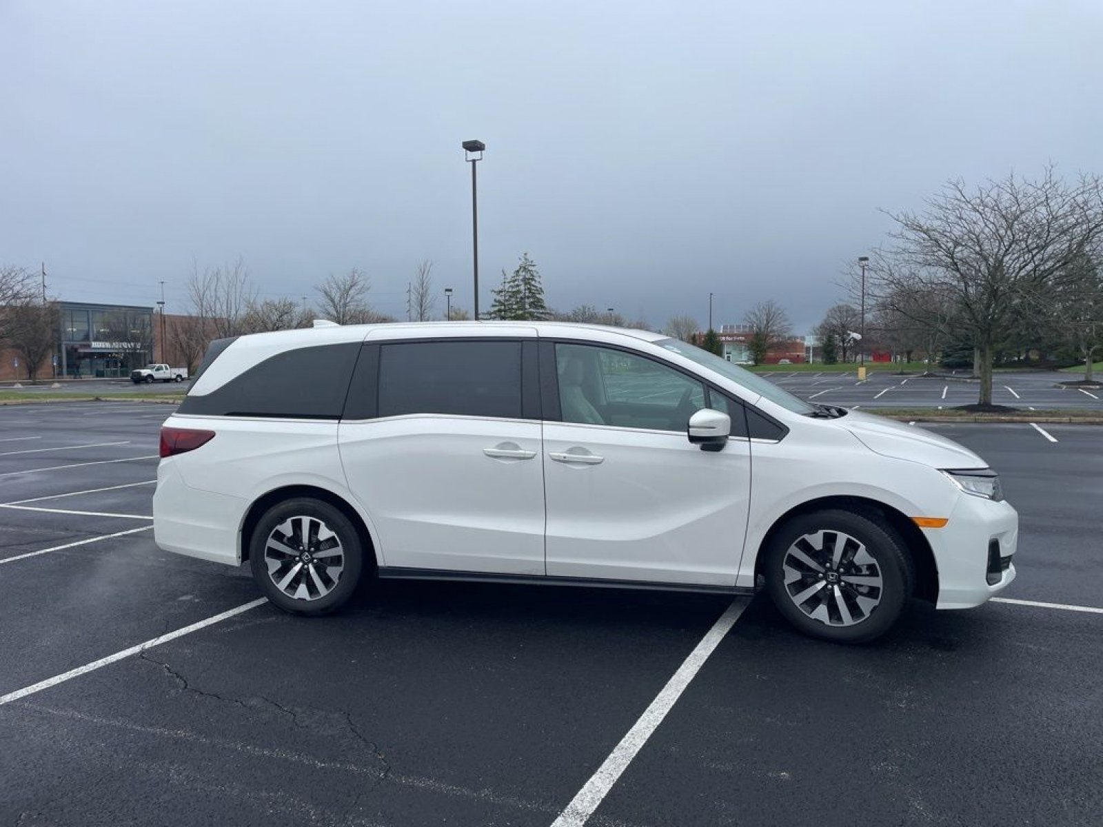 Certified 2025 Honda Odyssey EX-L image 5