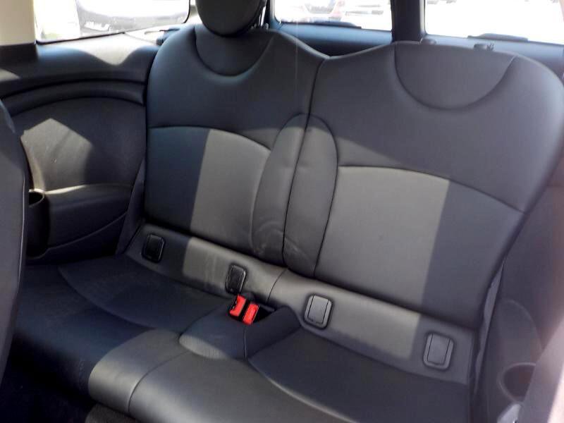 Used 2011 MINI Cooper Clubman w/ Premium Pkg image 18