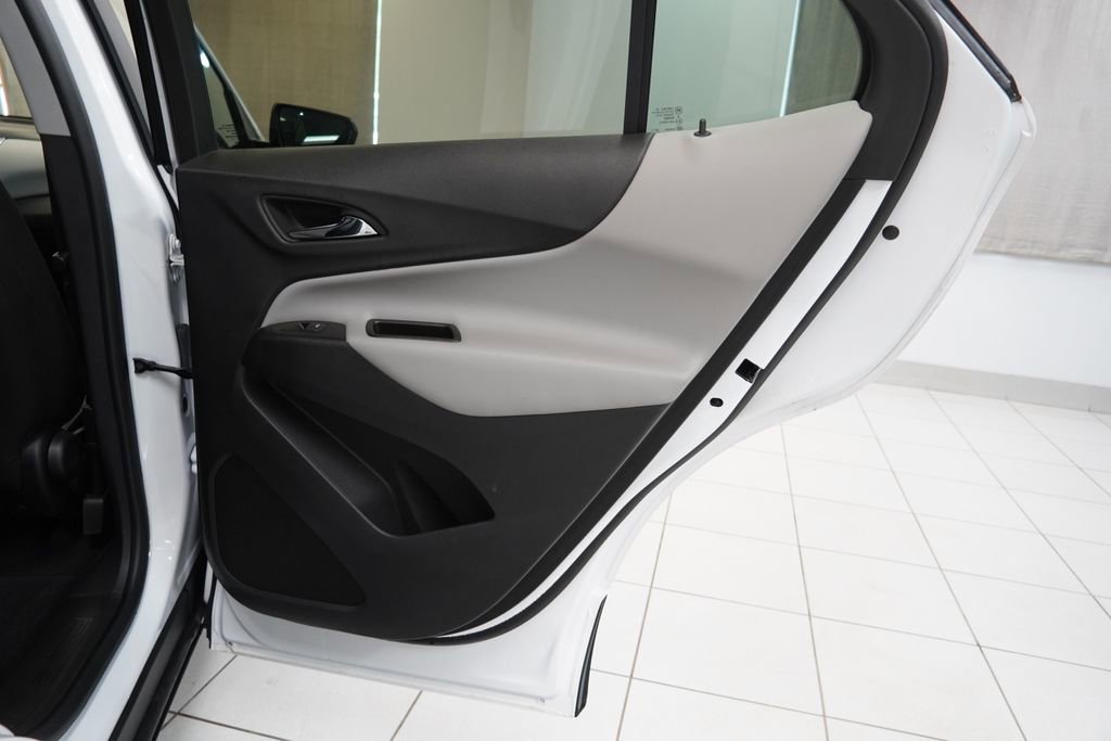 Used 2023 Chevrolet Equinox LS w/ LS Convenience Package image 26