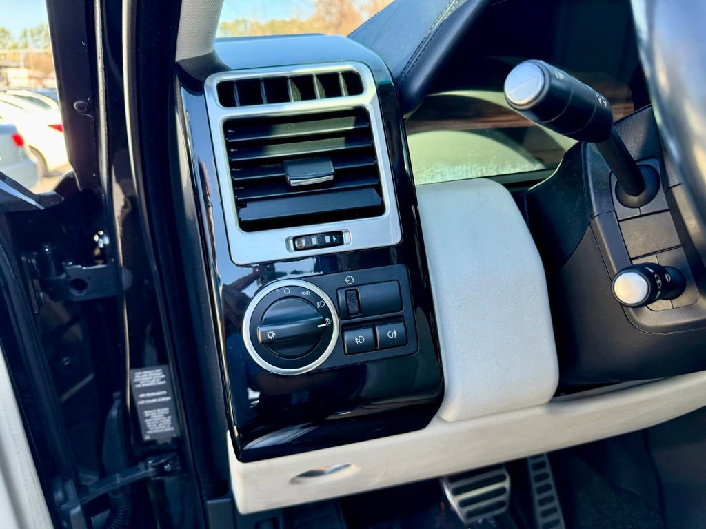 Used 2012 Land Rover Range Rover Supercharged image 10