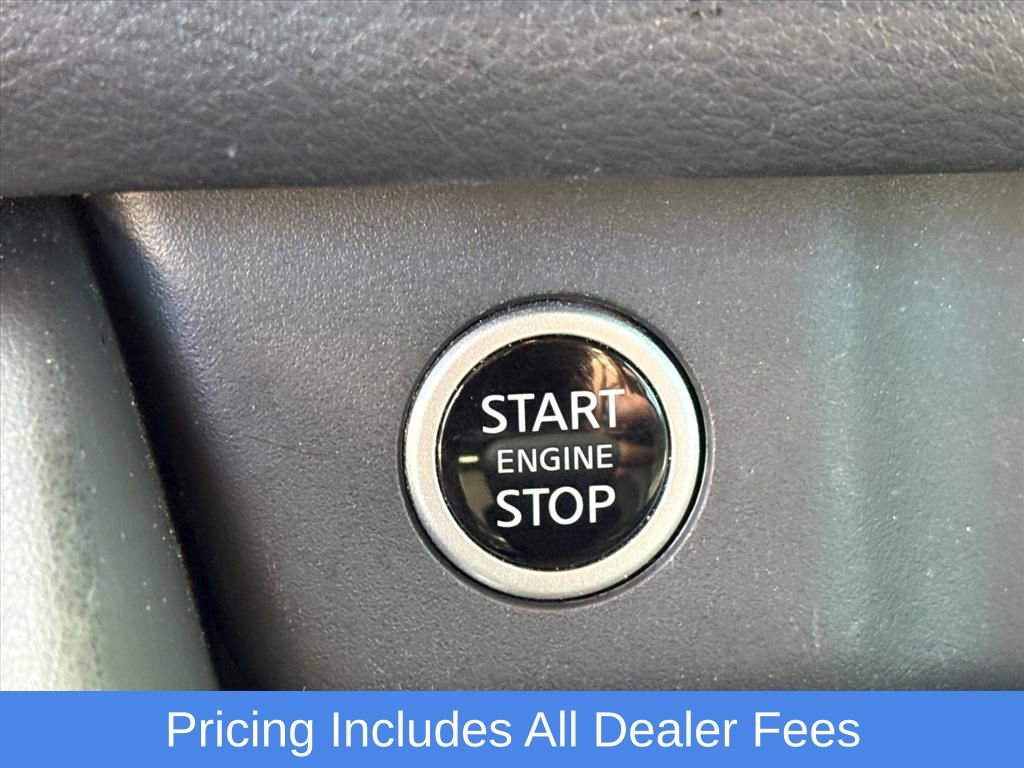 Used 2023 Nissan Rogue SL AWD/4WD image 12