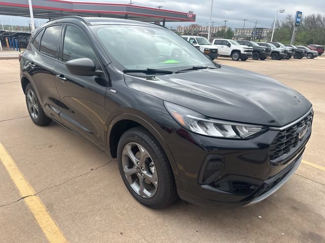 Used 2024 Ford Escape ST-Line w/ Tech Pack #1 AWD/4WD video 1
