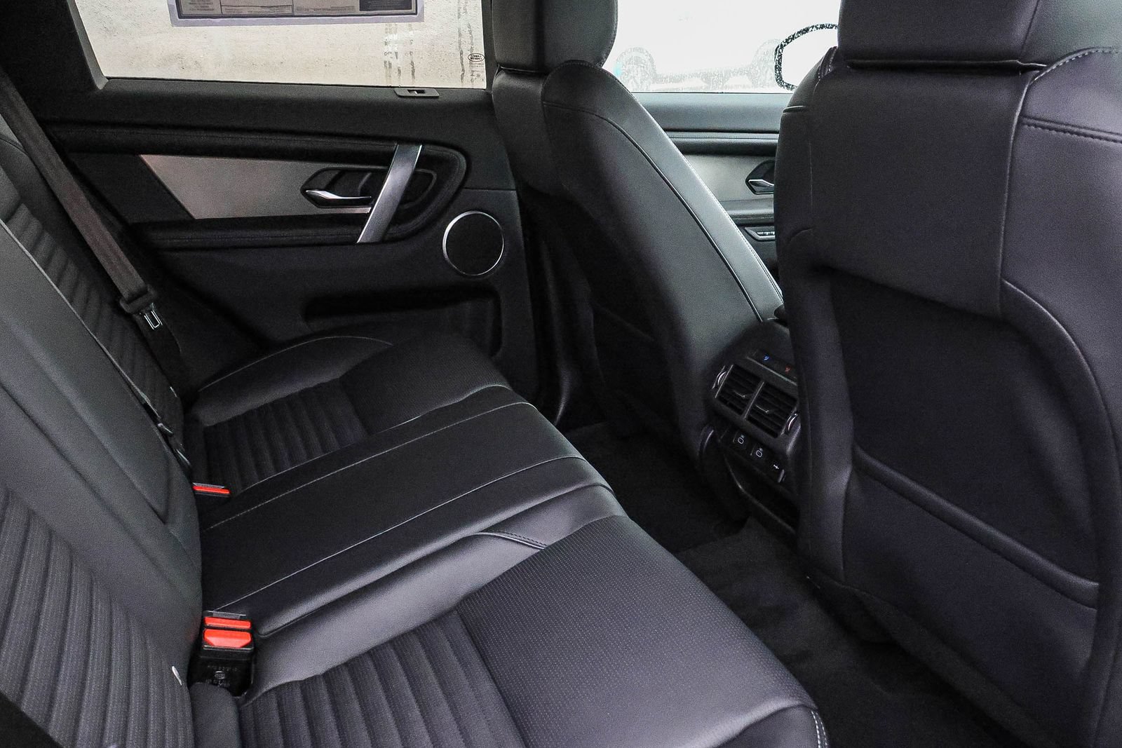 New 2026 Land Rover Discovery Sport Landmark AWD/4WD image 20