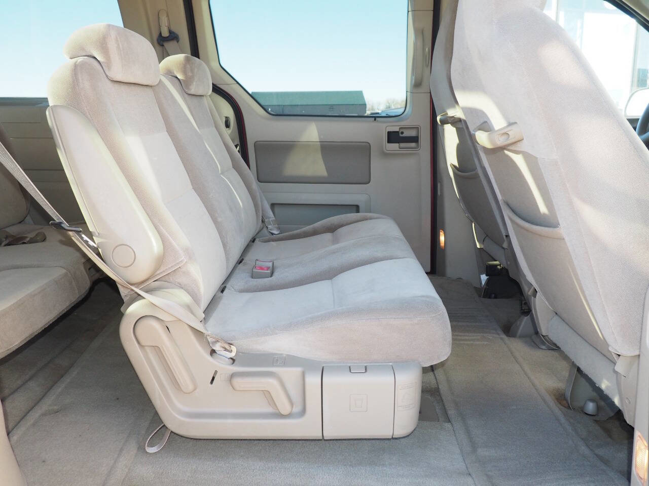 Used 2005 Ford Freestar SES image 11
