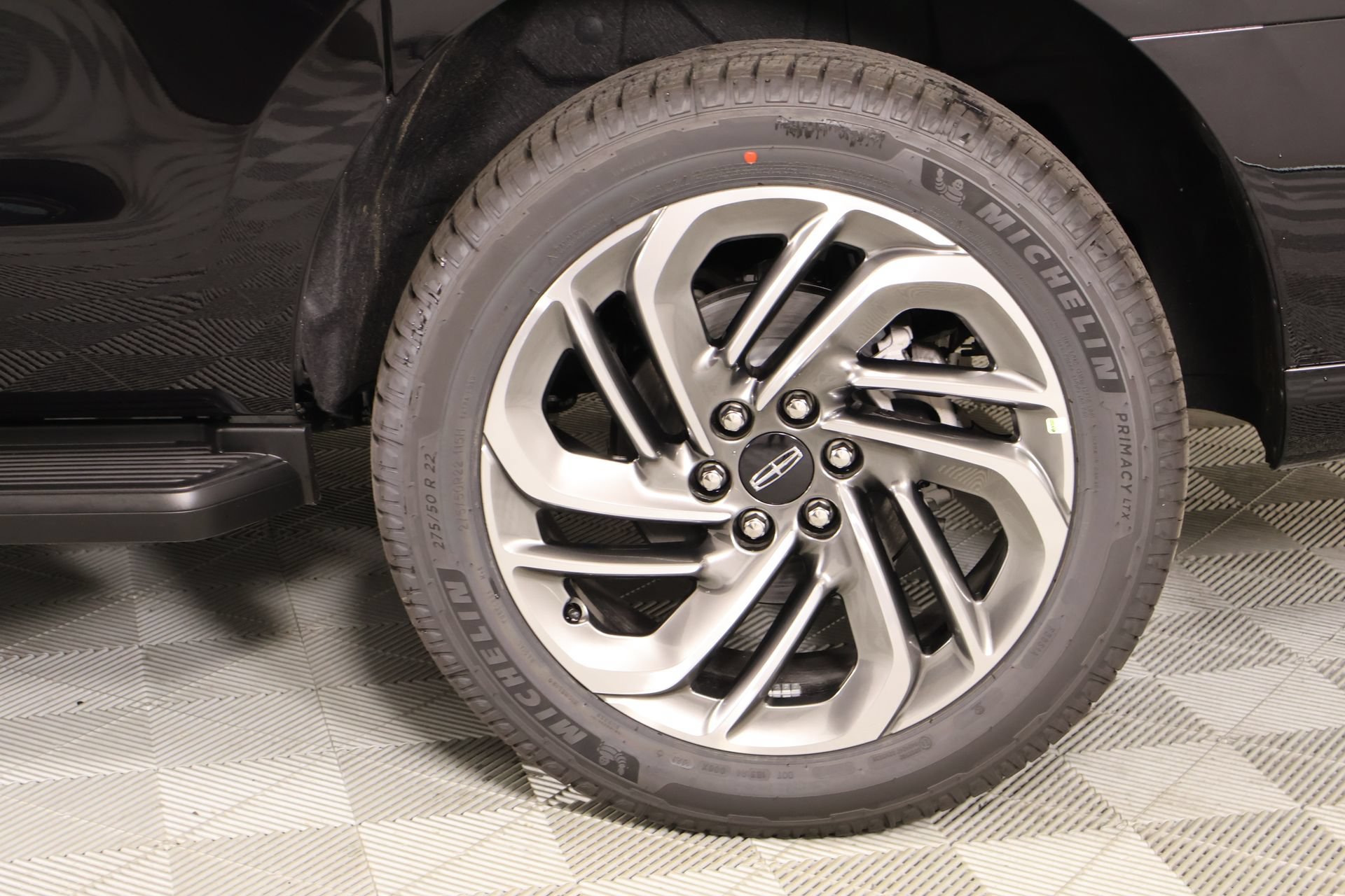 New 2026 Lincoln Navigator L Premier AWD/4WD image 20