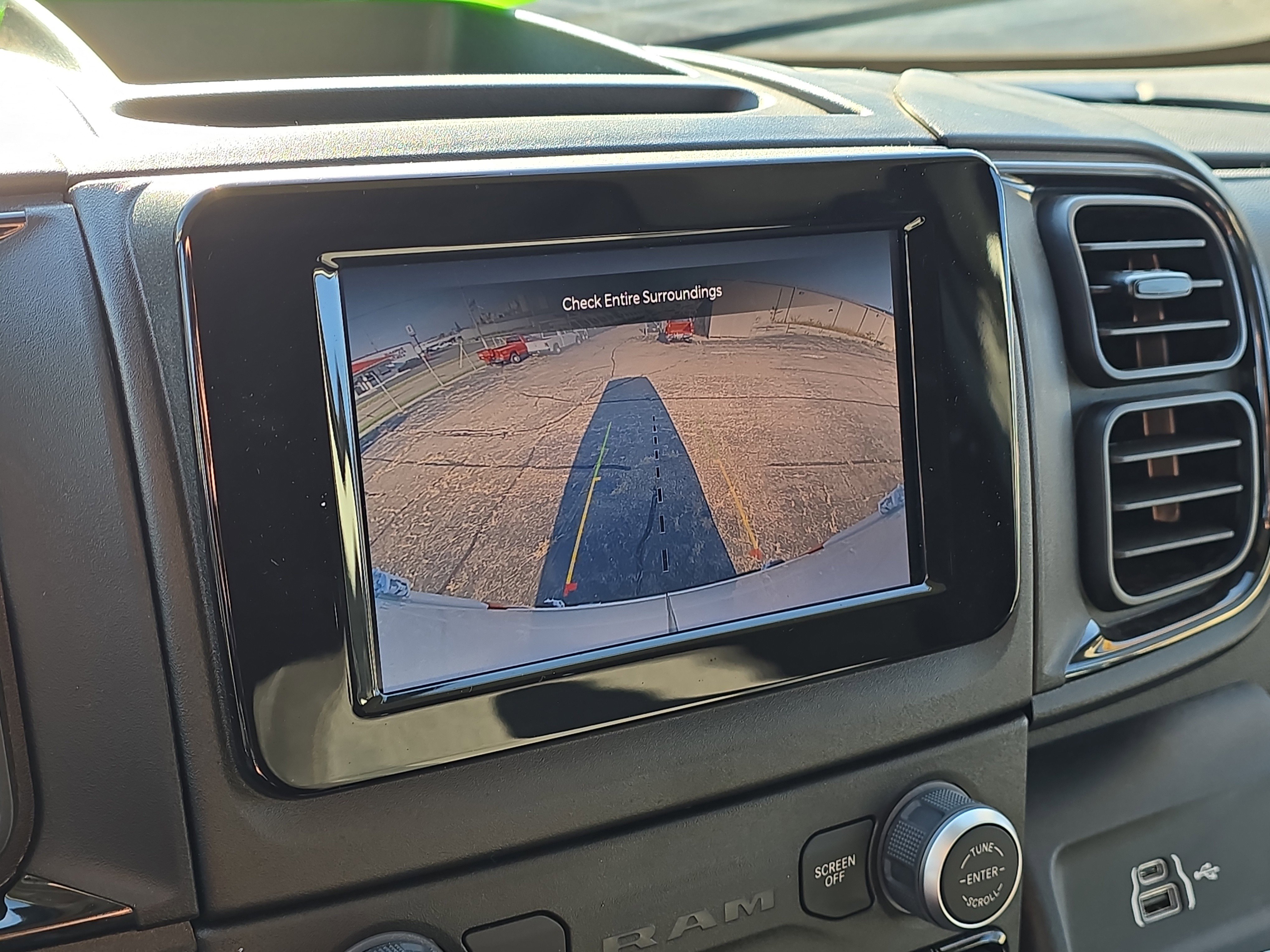 Used 2025 RAM ProMaster 2500 w/ Safety Group image 19