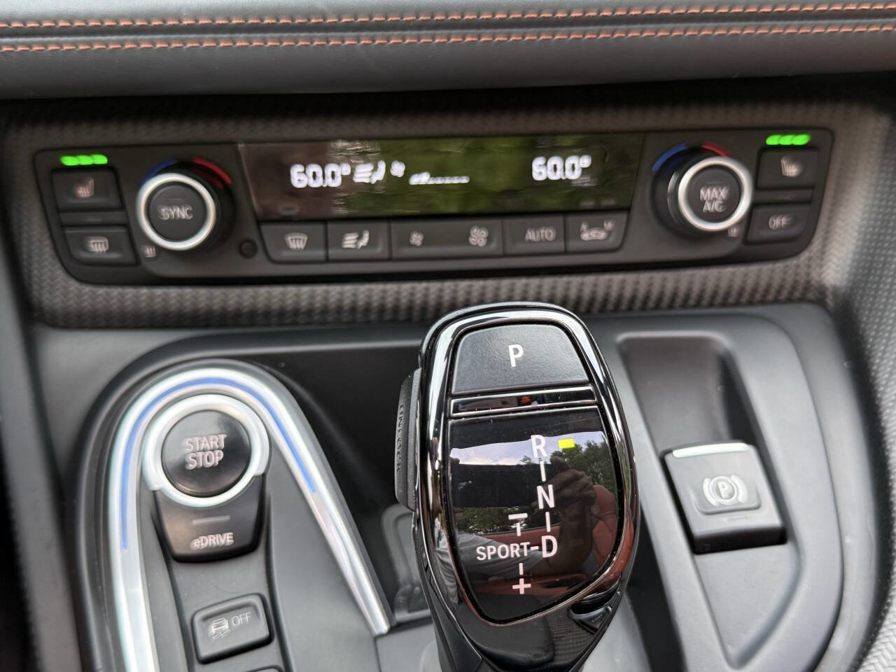 Used 2019 BMW i8 Roadster AWD/4WD image 43