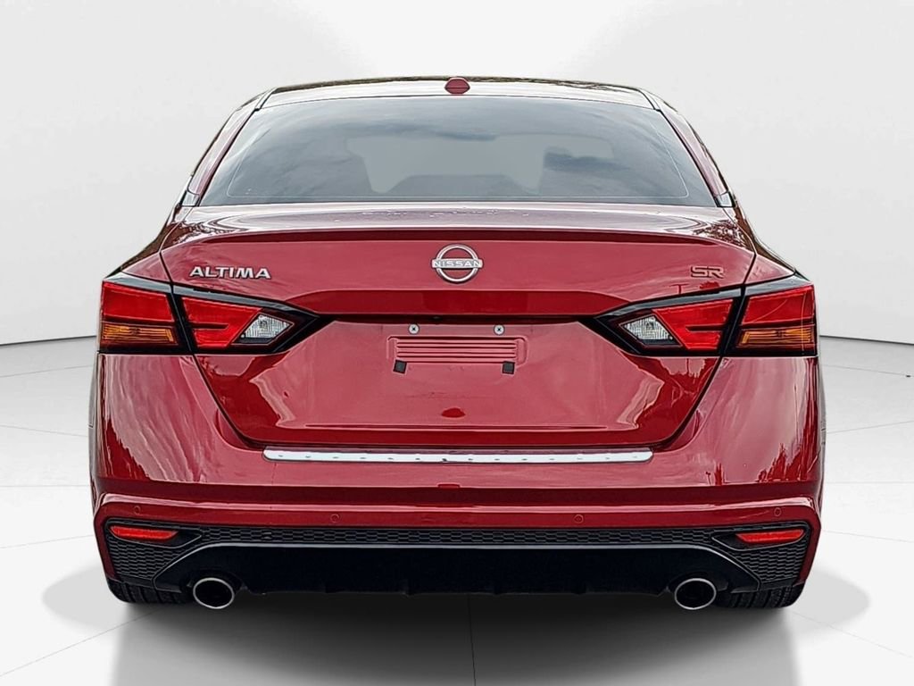 Used 2023 Nissan Altima 2.5 SR FWD image 7