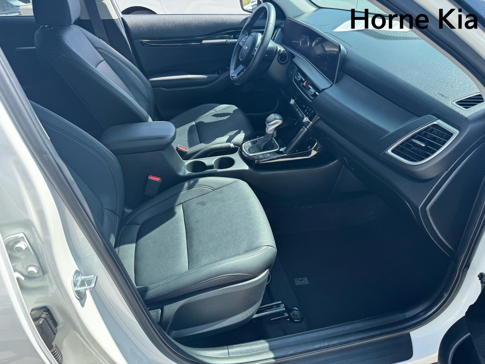 Certified 2024 Kia Seltos EX FWD image 26