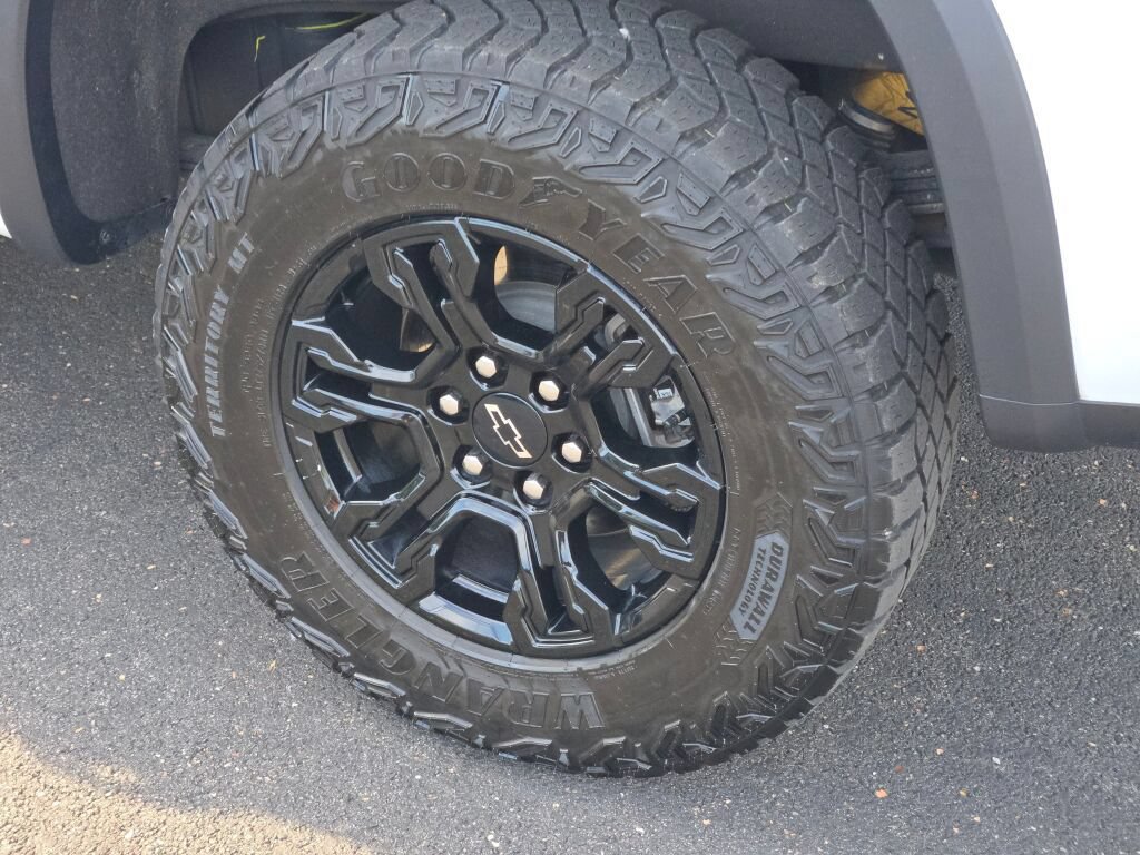 Certified 2023 Chevrolet Silverado 1500 ZR2 w/ Technology Package AWD/4WD image 20
