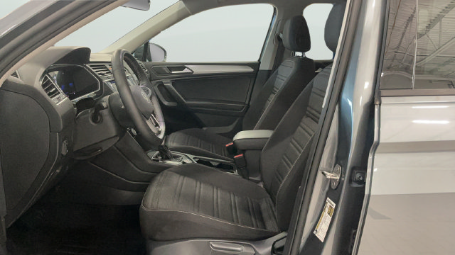 Certified 2024 Volkswagen Tiguan S AWD/4WD image 15