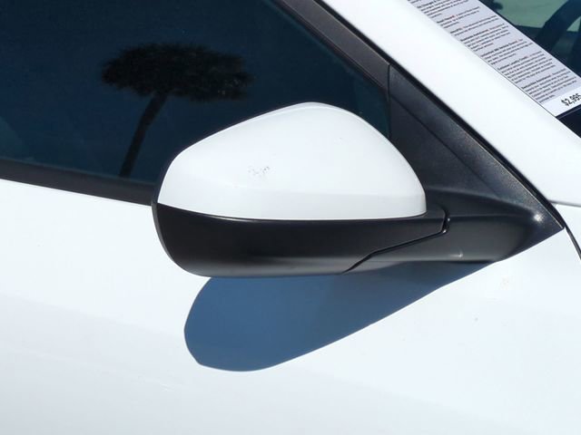 Certified 2025 Chevrolet Trax LT w/ LT Convenience Package image 11