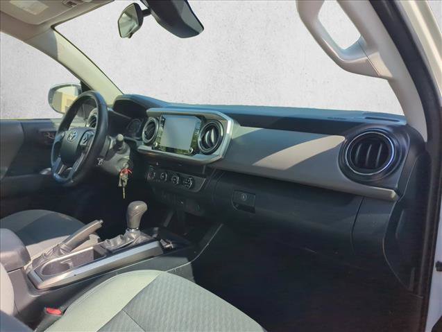 Used 2022 Toyota Tacoma SR5 AWD/4WD image 26
